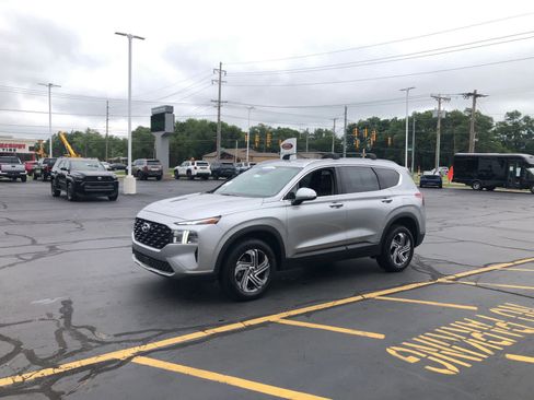 Certified 2023 Hyundai Santa Fe SEL AWD/4WD image 4