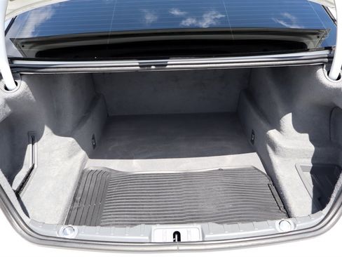 Used 2015 BMW 750i RWD image 42