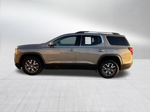 Used 2023 GMC Acadia SLT AWD/4WD image 9