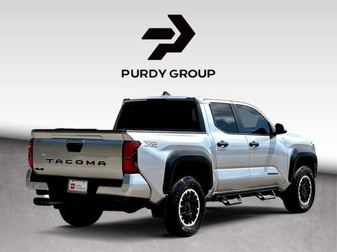 Used 2024 Toyota Tacoma TRD Off-Road w/ TRD Off Road Upgrade Package AWD/4WD image 8