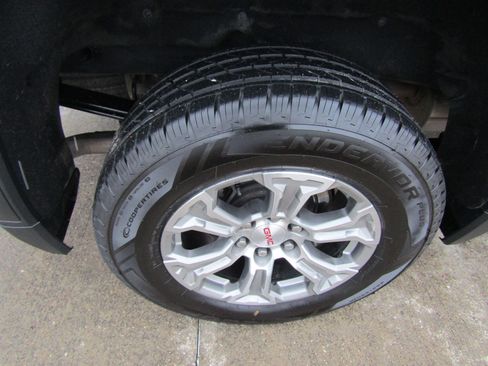 Used 2021 GMC Sierra 1500 SLT image 11