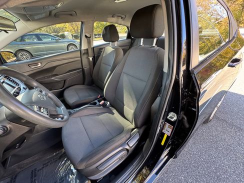 Used 2020 Hyundai Accent SE image 22