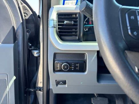 Used 2024 Ford F250 XL w/ STX Appearance Package AWD/4WD image 10