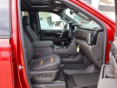 New 2026 GMC Sierra 1500 AT4 w/ AT4 Premium Package AWD/4WD image 32