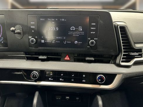 Used 2023 Kia Sportage LX FWD image 13