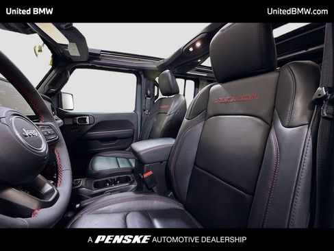 Used 2024 Jeep Wrangler Unlimited Rubicon AWD/4WD image 5
