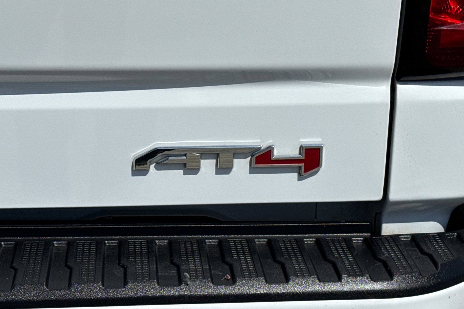Used 2025 GMC Sierra 1500 AT4 AWD/4WD image 30