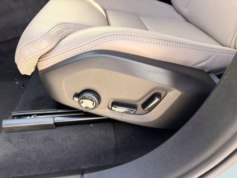 New 2026 Volvo XC90 T8 Ultra AWD/4WD image 13
