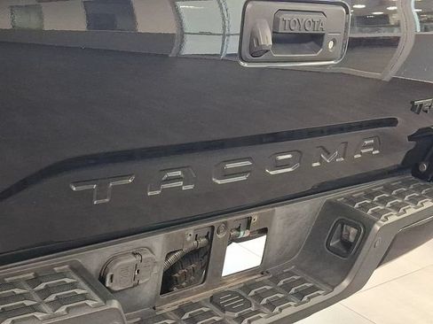 Used 2019 Toyota Tacoma TRD Pro AWD/4WD image 30