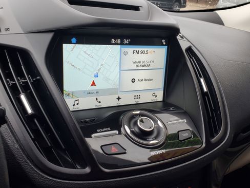 Used 2018 Ford Escape Titanium image 17