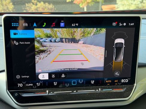 New 2025 Volkswagen ID.4 Pro S image 32