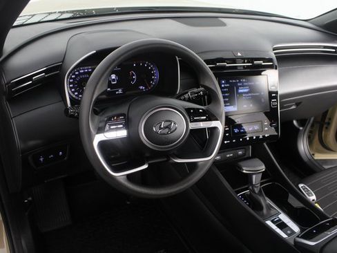 Used 2024 Hyundai Santa Cruz SEL image 9