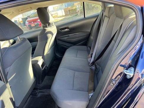 Used 2021 Toyota Corolla LE image 23