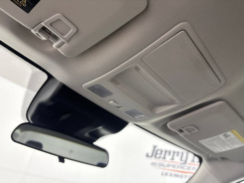 Used 2024 Ford Maverick XLT FWD image 21