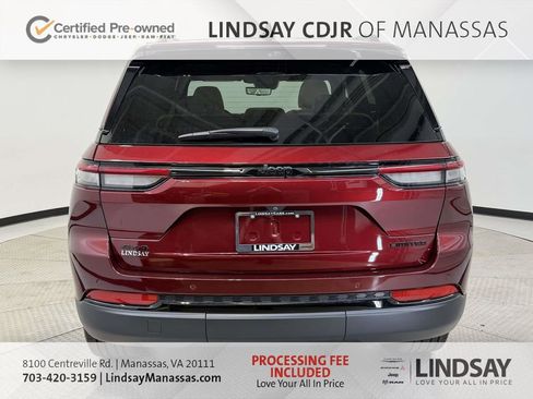 Certified 2025 Jeep Grand Cherokee Limited w/ Luxury Tech Group II AWD/4WD image 8
