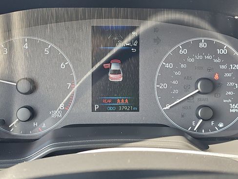 Used 2025 Toyota Corolla LE FWD image 10