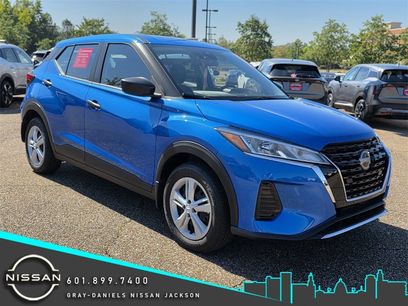 Used 2025 Nissan Kicks Play S