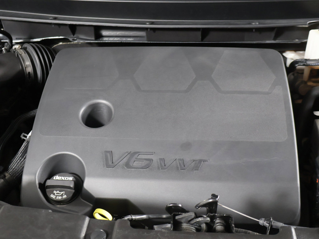 Used 2023 Chevrolet Traverse LT AWD/4WD image 17