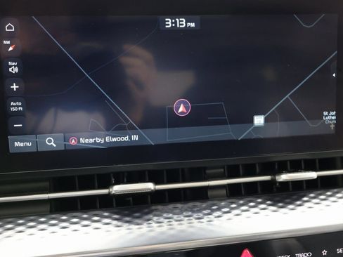 Used 2024 Kia Carnival SX Prestige image 8