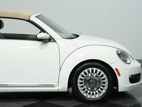 Used 2014 Volkswagen Beetle 1.8T image 24