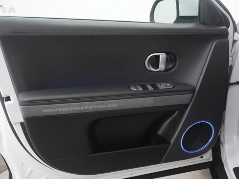 Certified 2023 Hyundai Ioniq 5 SEL image 18