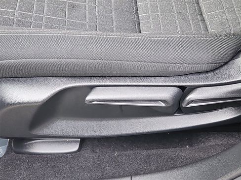 Certified 2024 Honda HR-V LX image 16