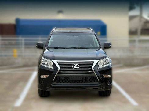 Used 2014 Lexus GX 460 image 2
