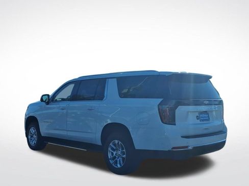 New 2026 Chevrolet Suburban LS RWD image 5