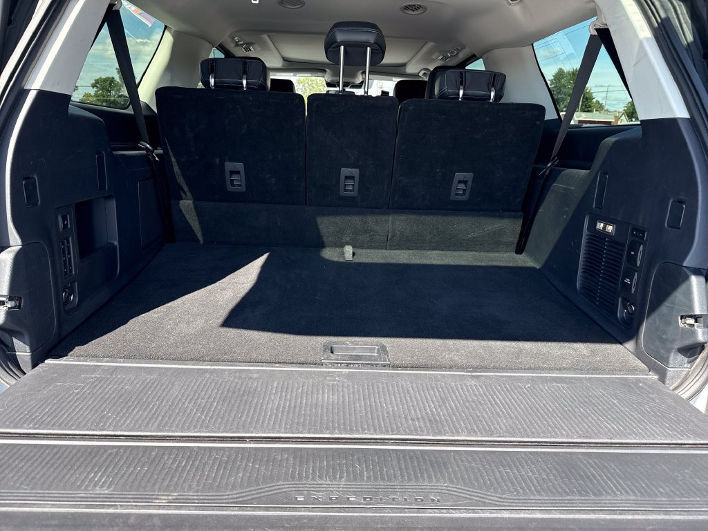 Used 2025 Ford Expedition Max Platinum AWD/4WD image 23