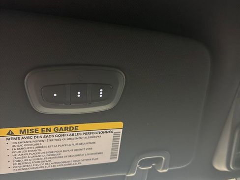 New 2026 Chrysler Pacifica Select image 16