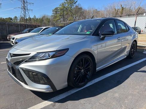 Used 2023 Toyota Camry XSE image 1