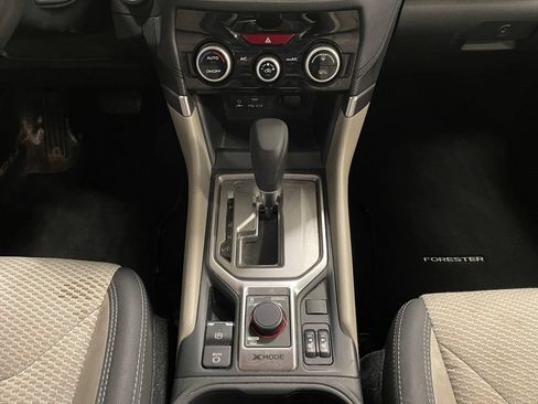Used 2020 Subaru Forester Premium AWD/4WD image 11