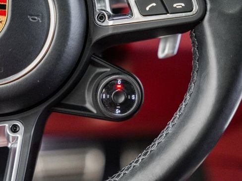 Used 2021 Porsche Cayenne Turbo image 25