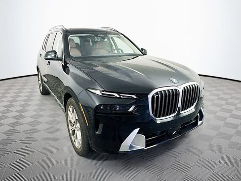 Used 2026 BMW X7 xDrive40i AWD/4WD image 1