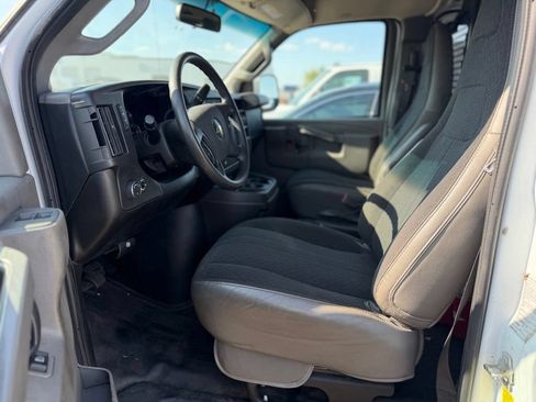Used 2020 Chevrolet Express 2500 w/ Driver Convenience Package RWD image 2