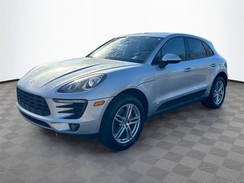 Used 2018 Porsche Macan image 4
