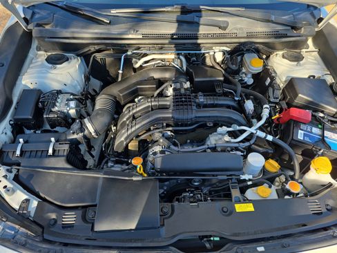 Used 2018 Subaru Crosstrek 2.0i Premium image 32