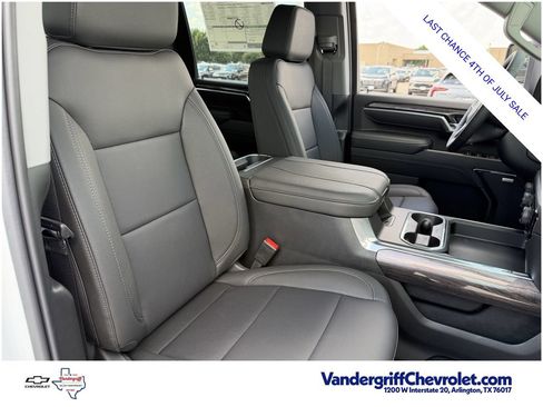 New 2026 Chevrolet Silverado 2500 LTZ w/ LTZ Convenience Package AWD/4WD image 24