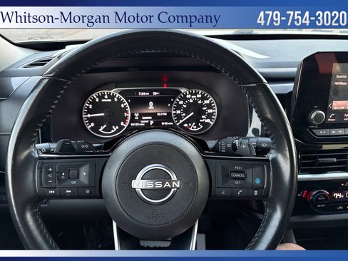 Used 2022 Nissan Pathfinder SV image 15