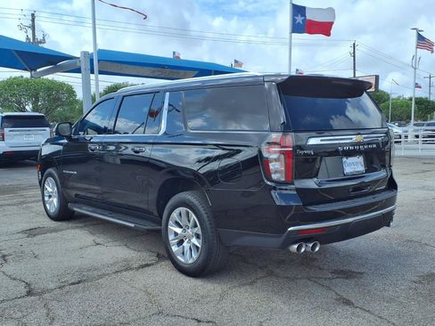 Used 2024 Chevrolet Suburban Premier w/ Premium Package image 23