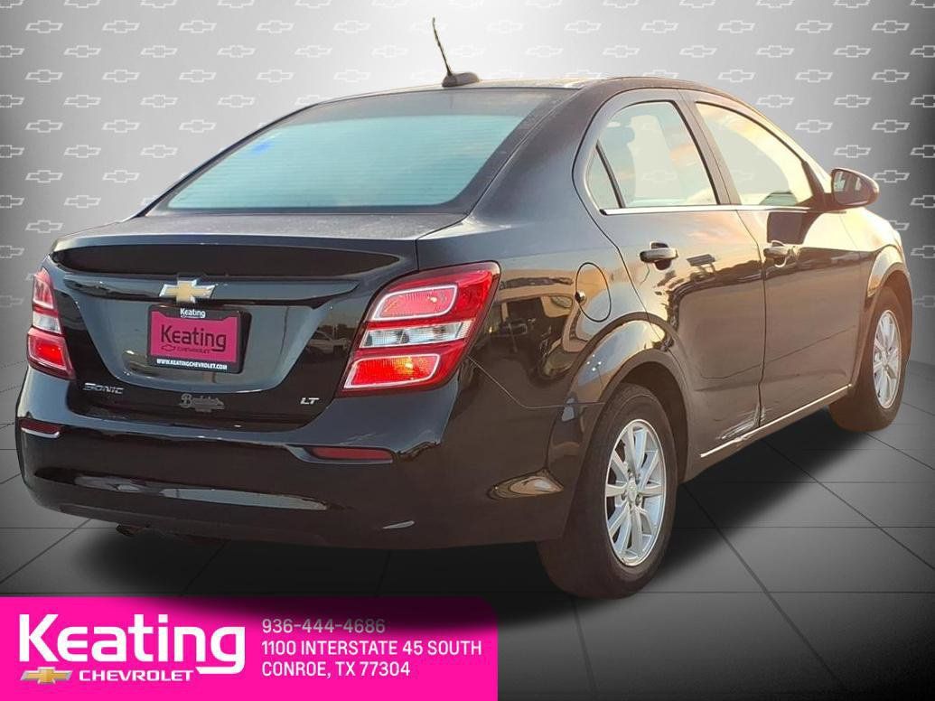 Used 2019 Chevrolet Sonic LT FWD image 10