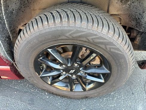 Used 2019 Dodge Grand Caravan GT FWD image 32