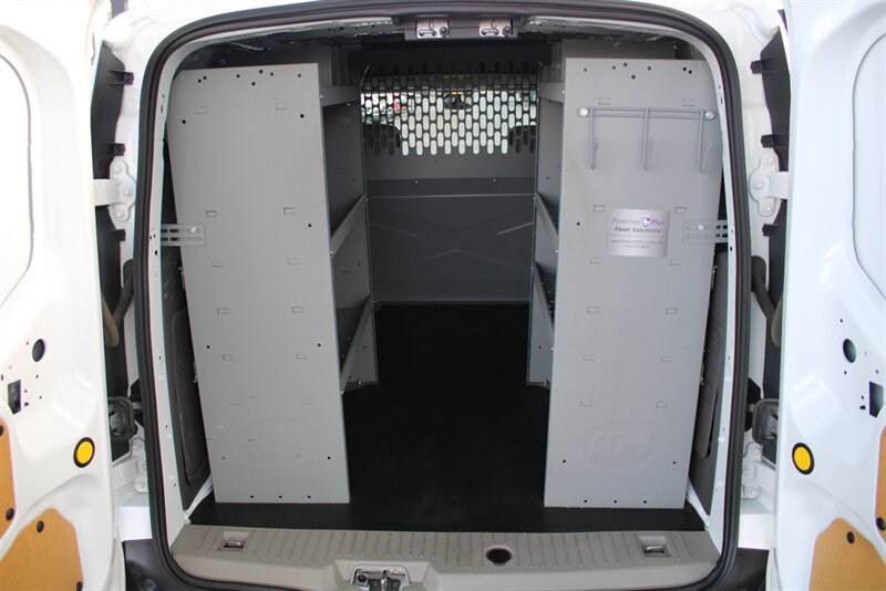 Used 2020 Ford Transit Connect XLT FWD image 13