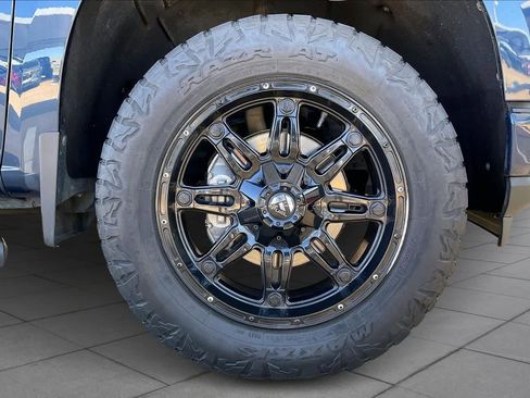 Used 2020 Chevrolet Silverado 1500 Custom w/ Custom Value Package image 12