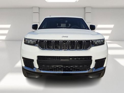 New 2026 Jeep Grand Cherokee L 4WD image 8