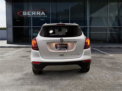 Used 2022 Buick Encore Preferred w/ Safety Package image 3