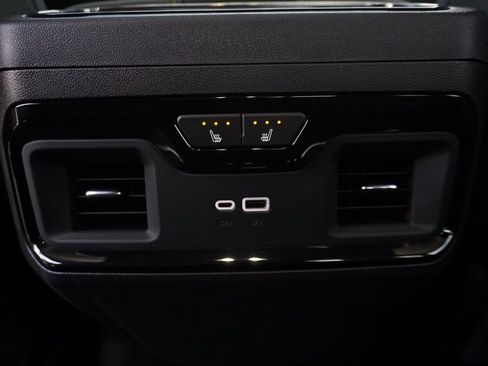 Certified 2025 Chevrolet Silverado 1500 ZR2 w/ Technology Package image 32