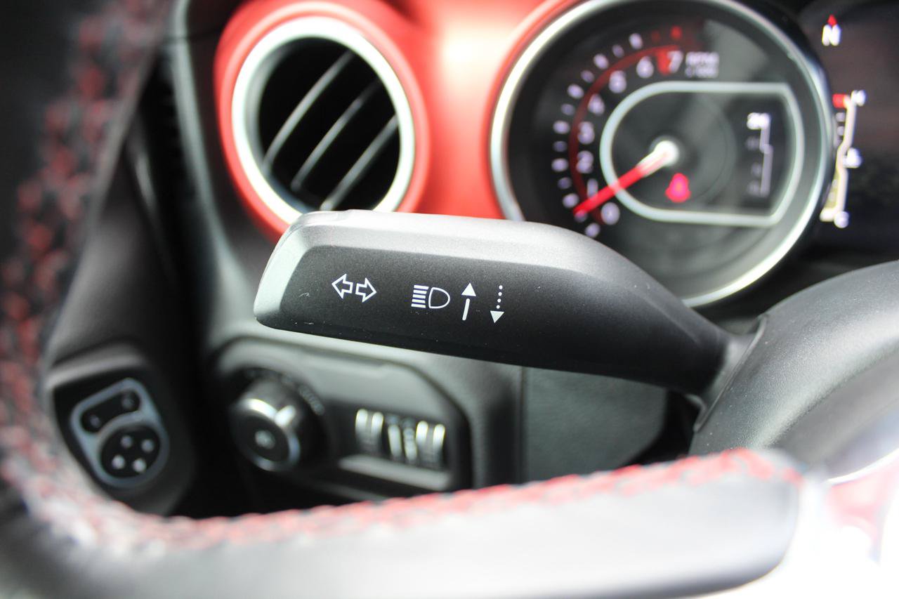 Used 2018 Jeep Wrangler Unlimited Rubicon AWD/4WD image 58