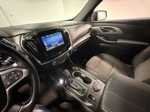 Used 2023 Chevrolet Traverse LT w/ LPO, Floor Liner Package AWD/4WD image 81