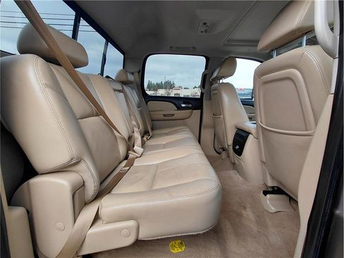 Used 2007 Chevrolet Silverado 2500 LTZ w/ EZ-Lift Tailgate Package image 14